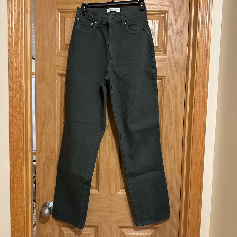 Abercrombie green curve love 90’s straight ultra high rise